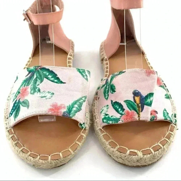 Old navy sandals size 7 pink green canvas tropical palm tree resort Dorsay - Picture 3 of 13